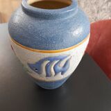 Vase with marine motifs
