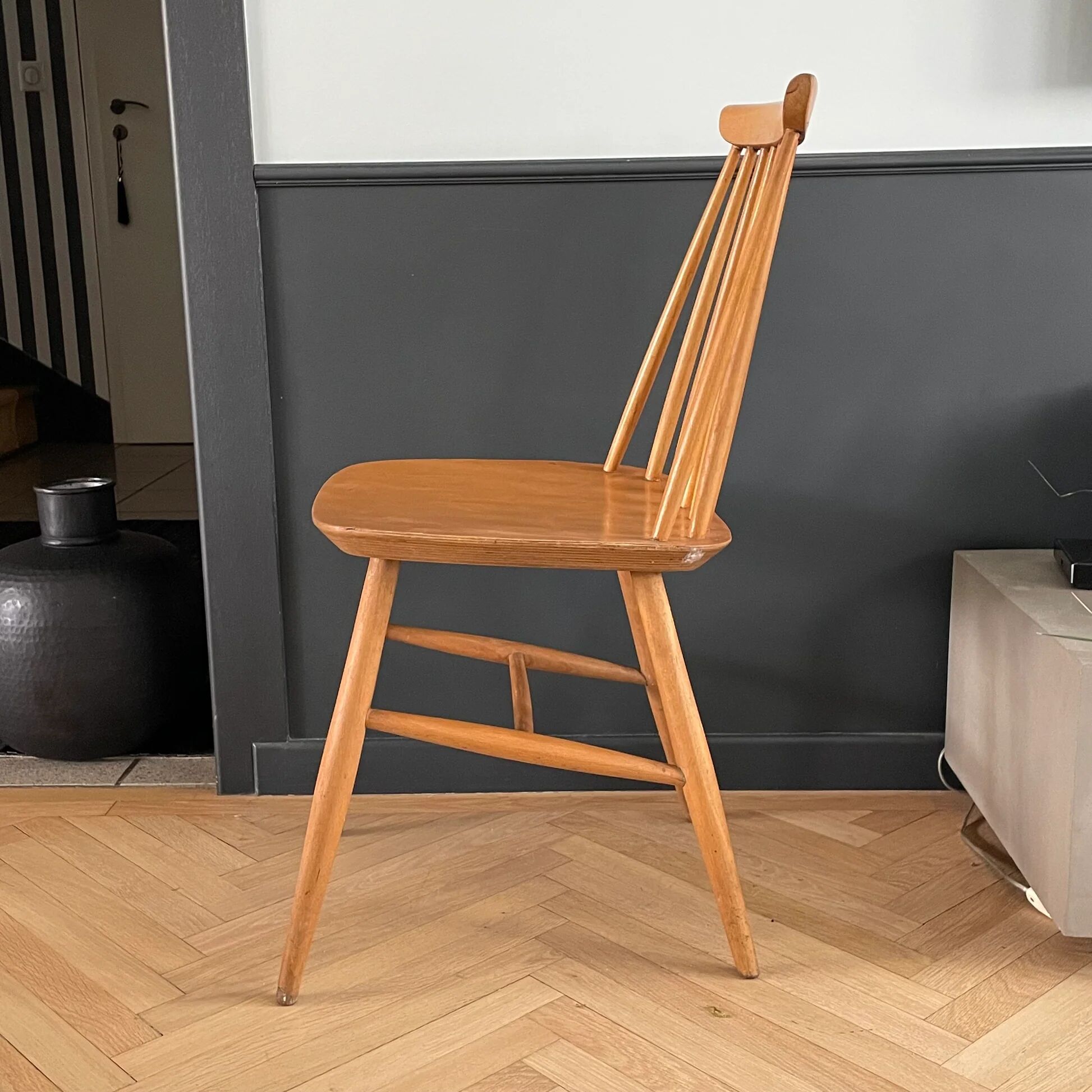 Chaise scandinave à barreaux 1950
