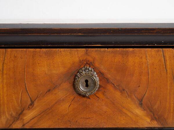 Antique Biedermeier chest of drawers (circa 1830)