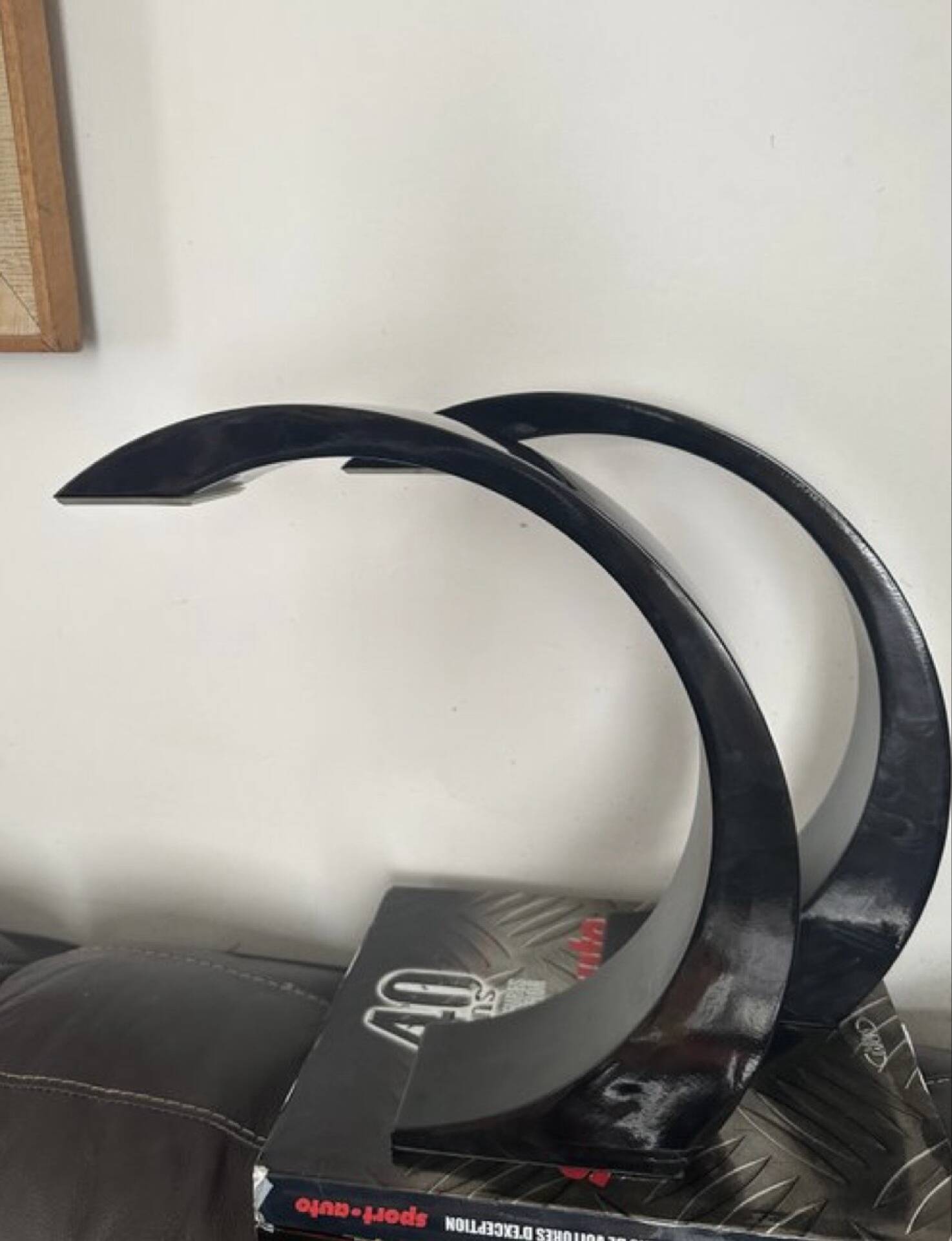 Half Back Moon design lamp