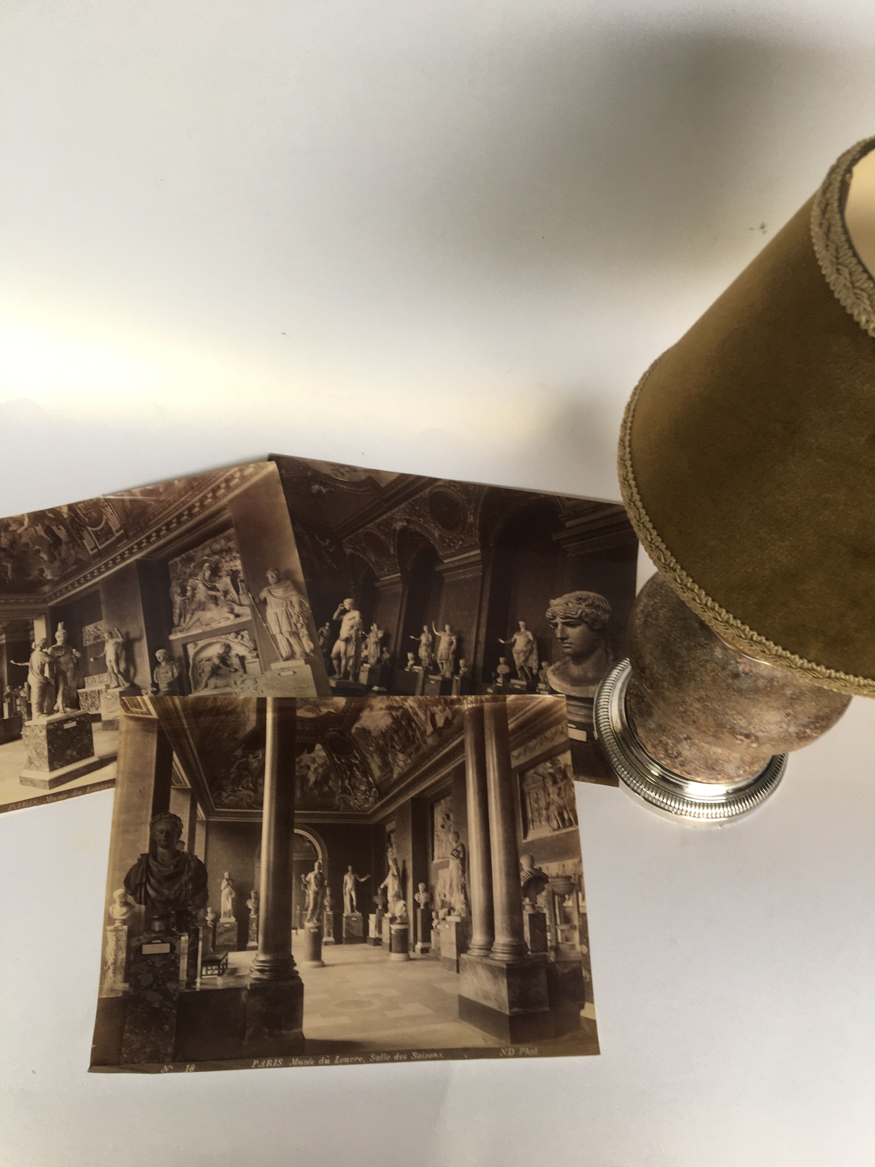 Photo 1900 of the Louvre Museum