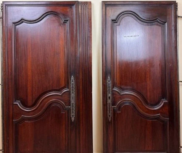 Paire de portes époque Louis XV en chêne vers 1750