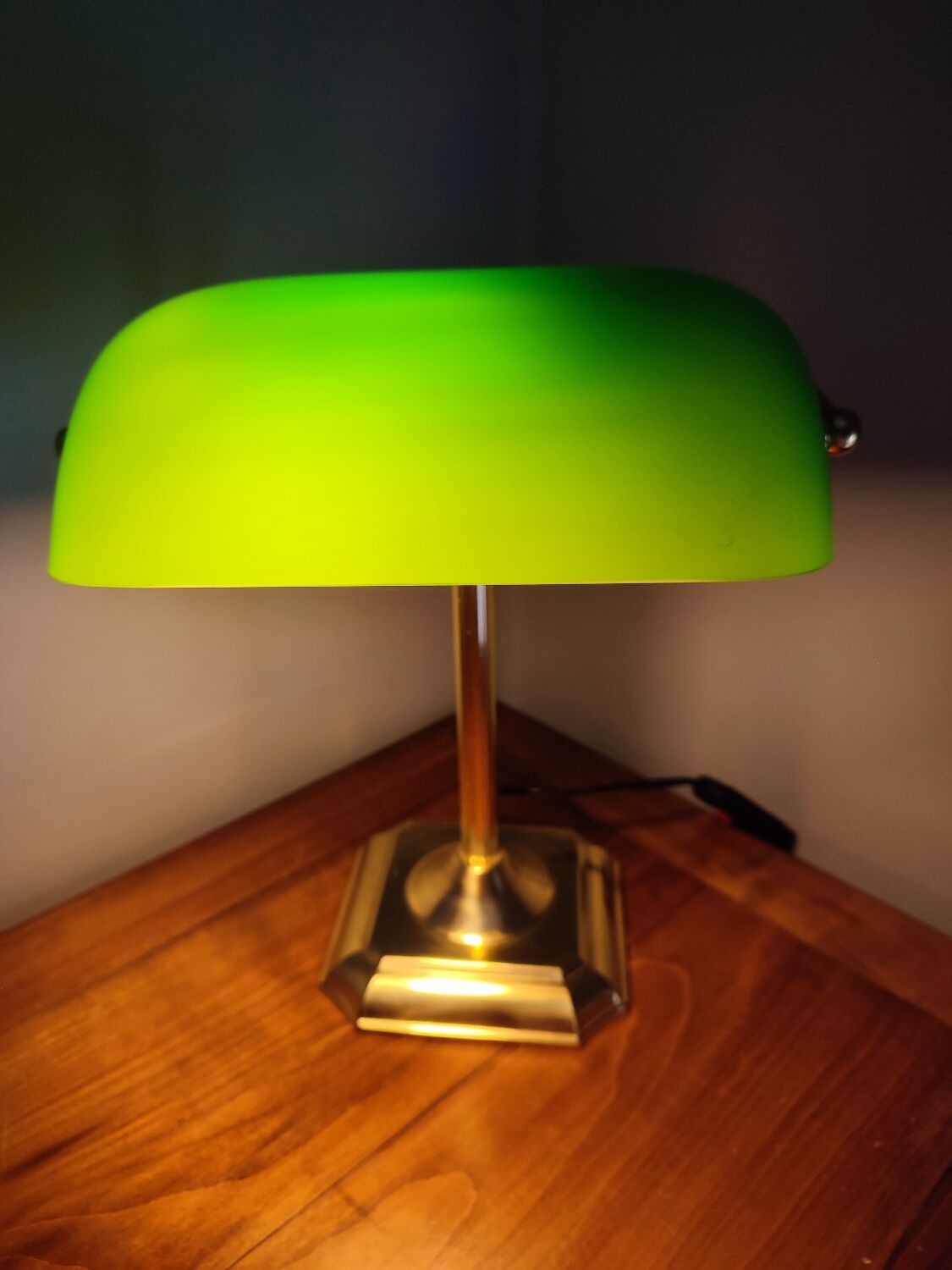 Lampe banquier en laiton et verre vintage