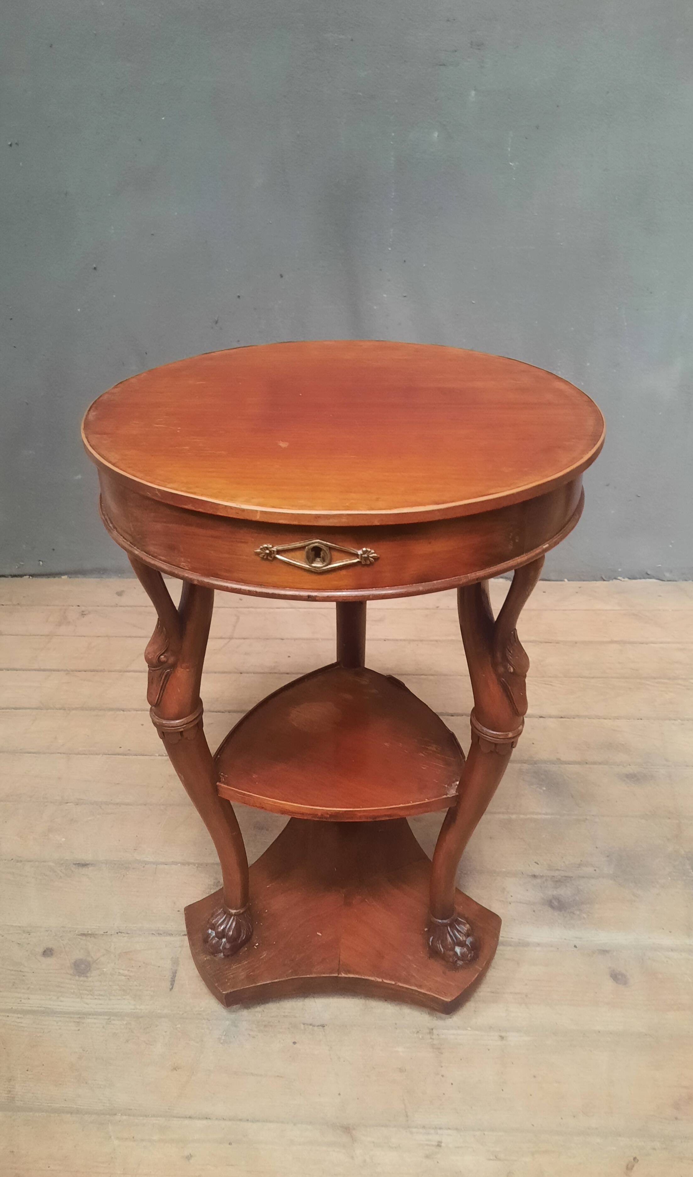Side table with a swan neck.