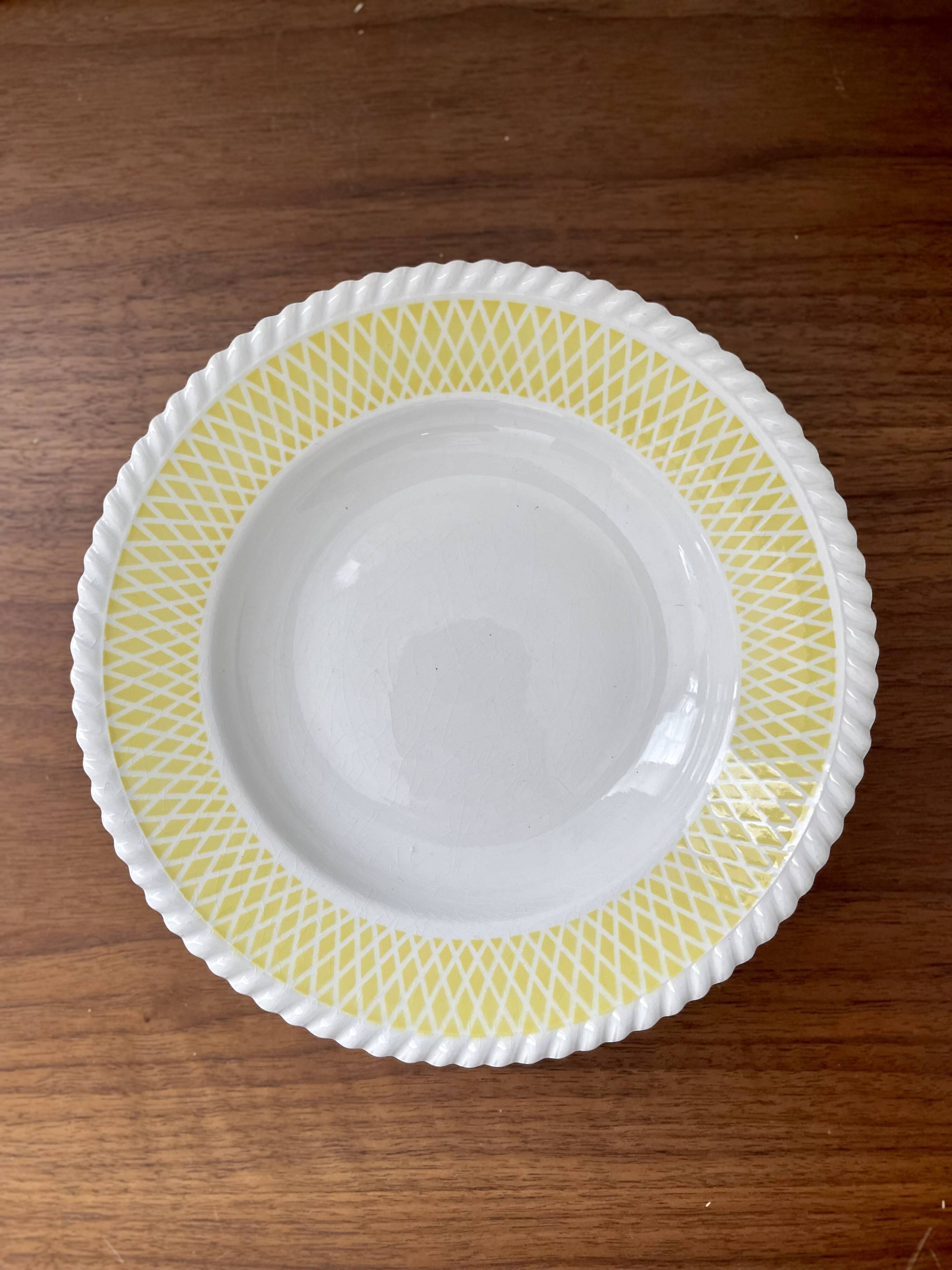 Yellow “FB 37” plates and dish