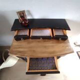 Booster desk