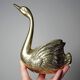 Vintage swan cache-pot/trinket dish in moulded gold-plated brass from the 1970s-80s.