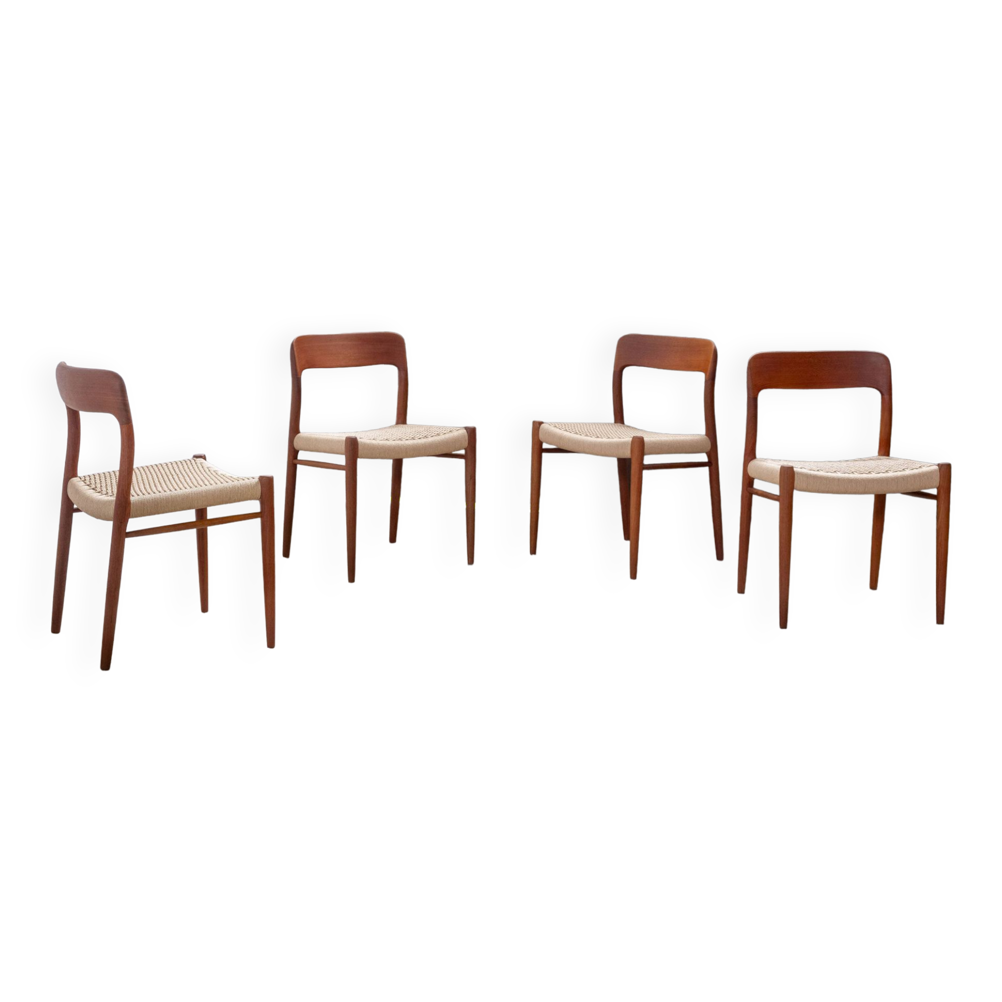 Ensemble de 4 chaises Niels Møller Modèle 75 en teck, 1960 Danemark