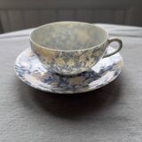 Tea cup and saucer in fine japanese porcelain