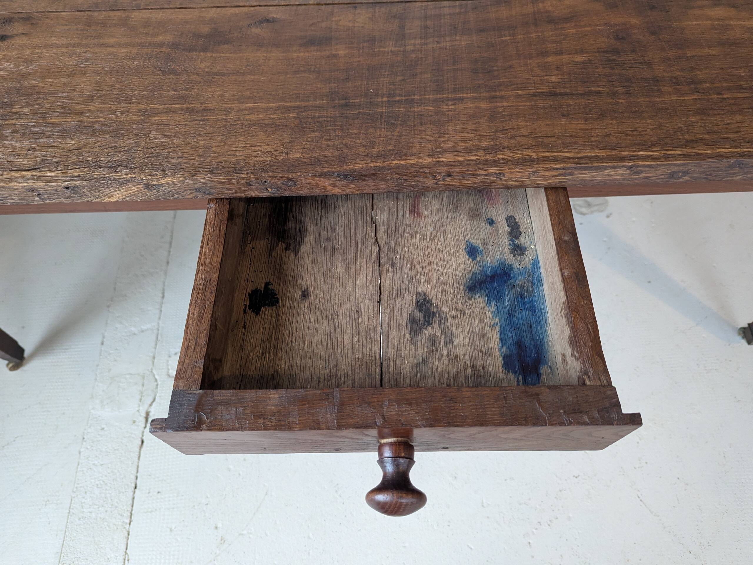 Campaign table in solid oak, Directoire style.
