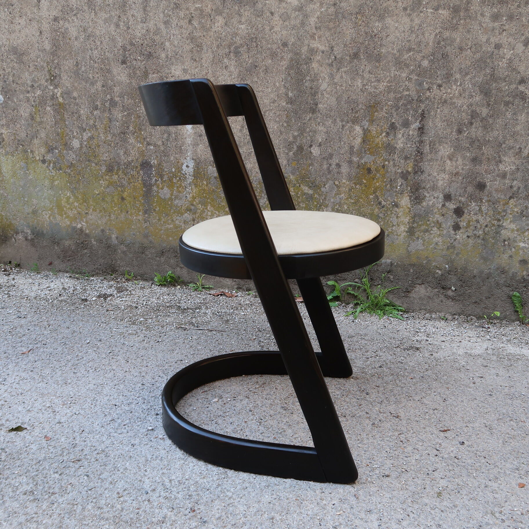 Halpha chair by baumann 1970