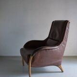 Brown leather lounge chair | Netherlands | 1980s