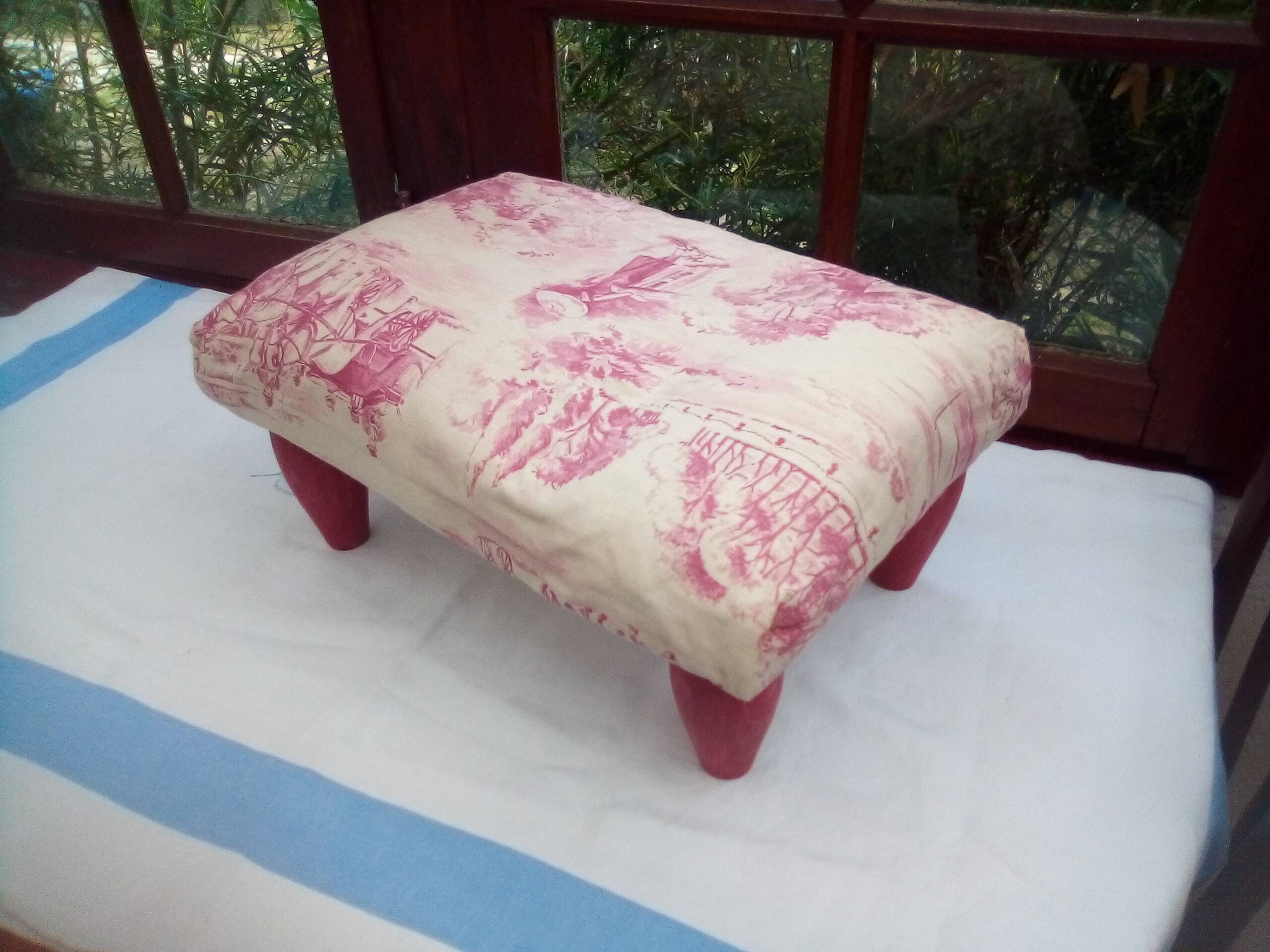 Pouf, footstool toile de jouy