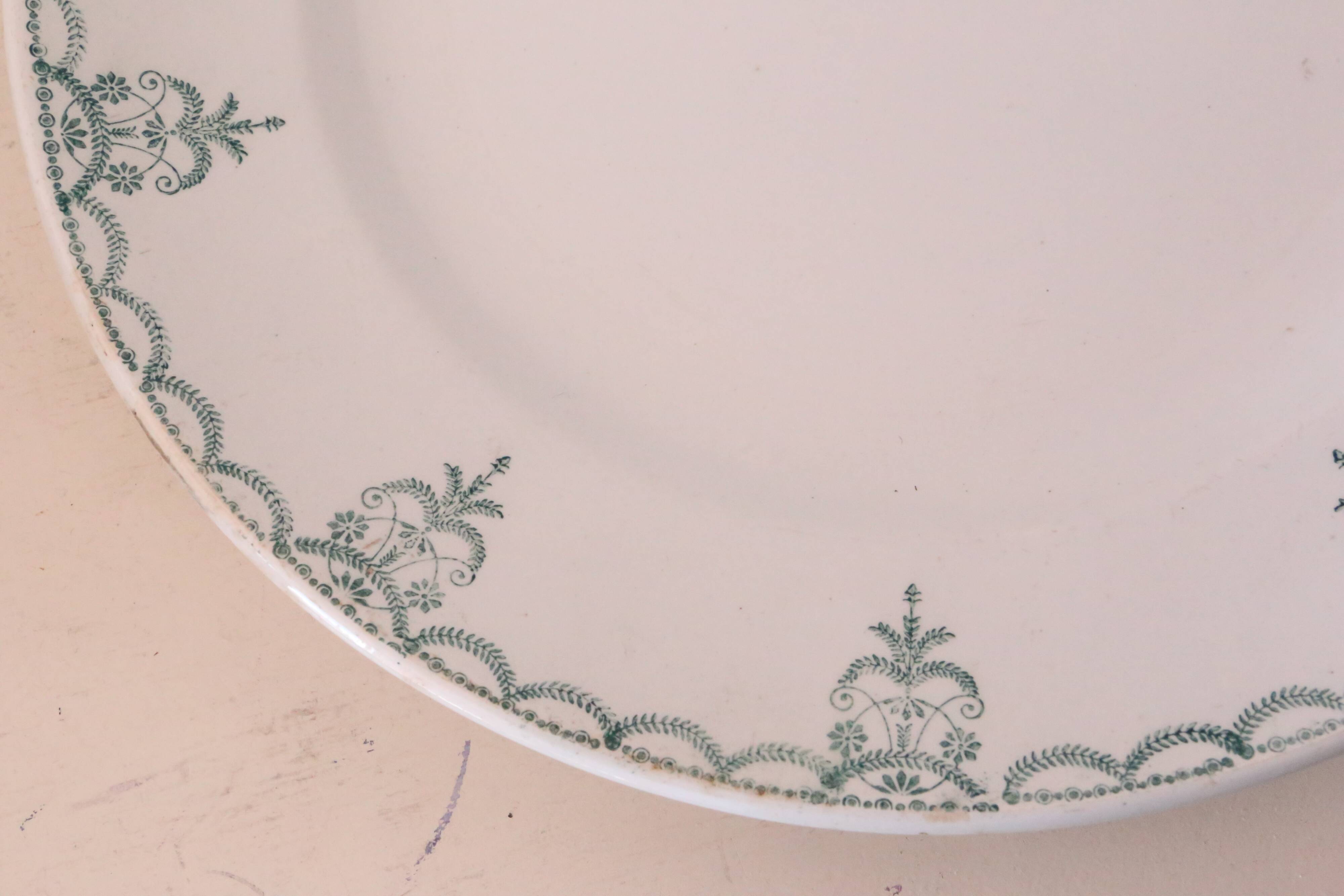 Iron earth dish, round, Moulin des Loups