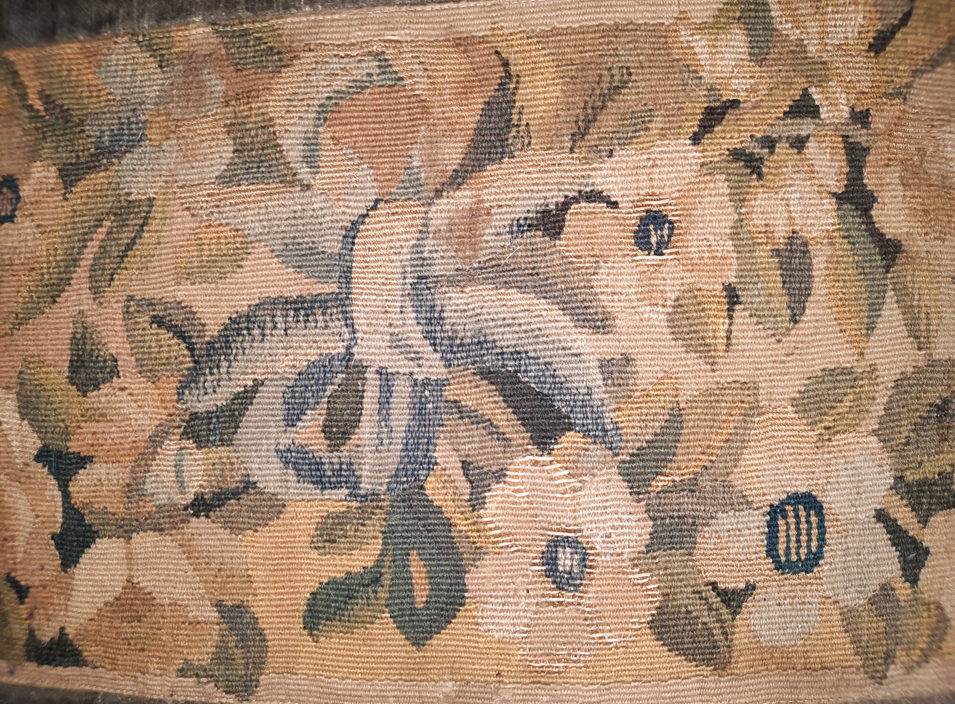 Faiteuil Louis XIII upholstered in part from the 17th century