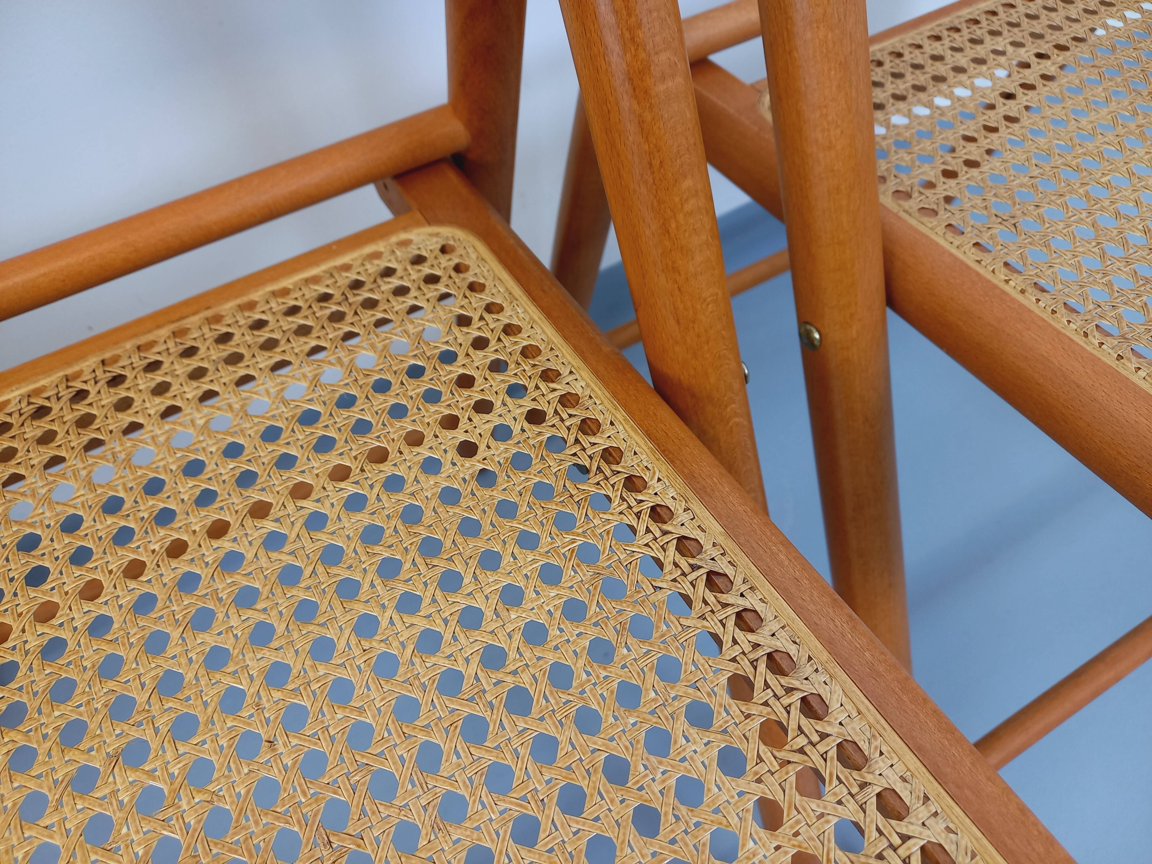 Set of 4 vintage folding chairs from Habitat made of beech wood and caning.