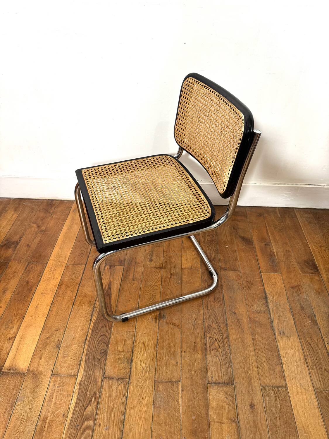 Marcel Breuer Cesca b32 chair made in Italy