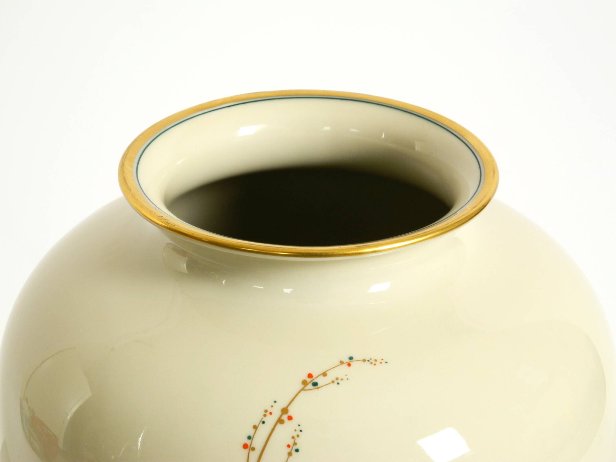 40s porcelain vase with handpainted wildlife motifs from PMR Bavaria Jaeger