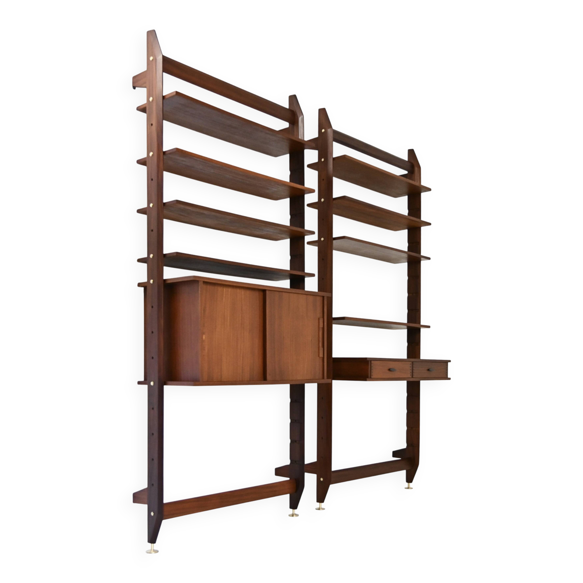 Set of 2 Italian wall bookshelves, 1960s,