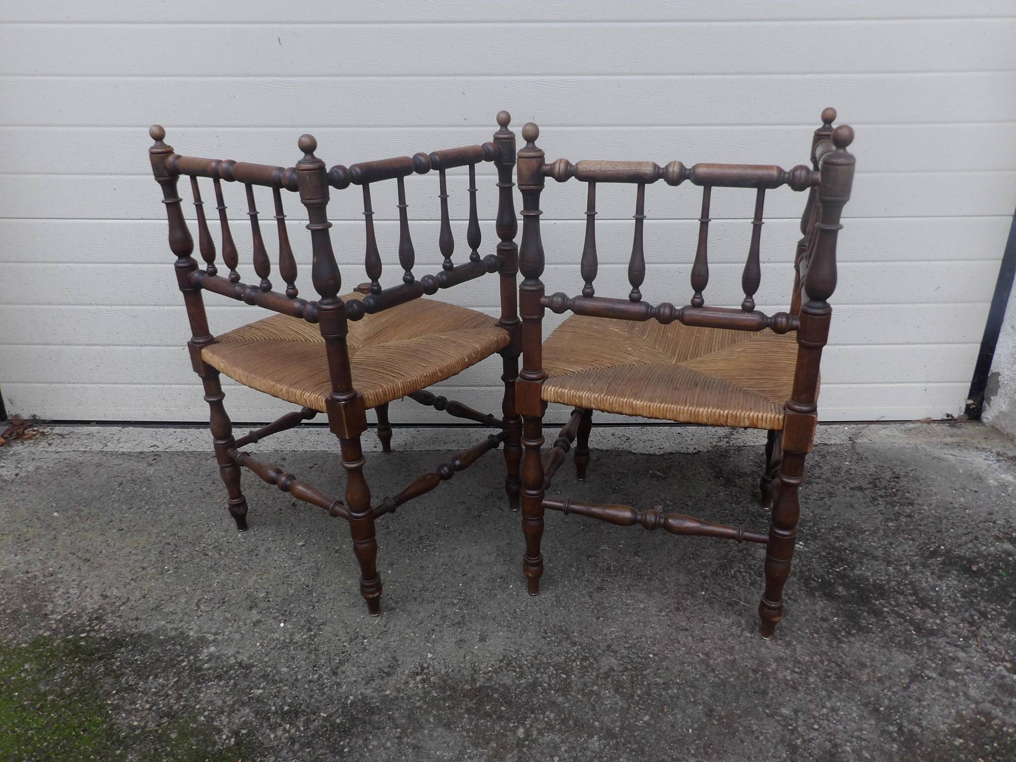 paire de fauteuils de coin