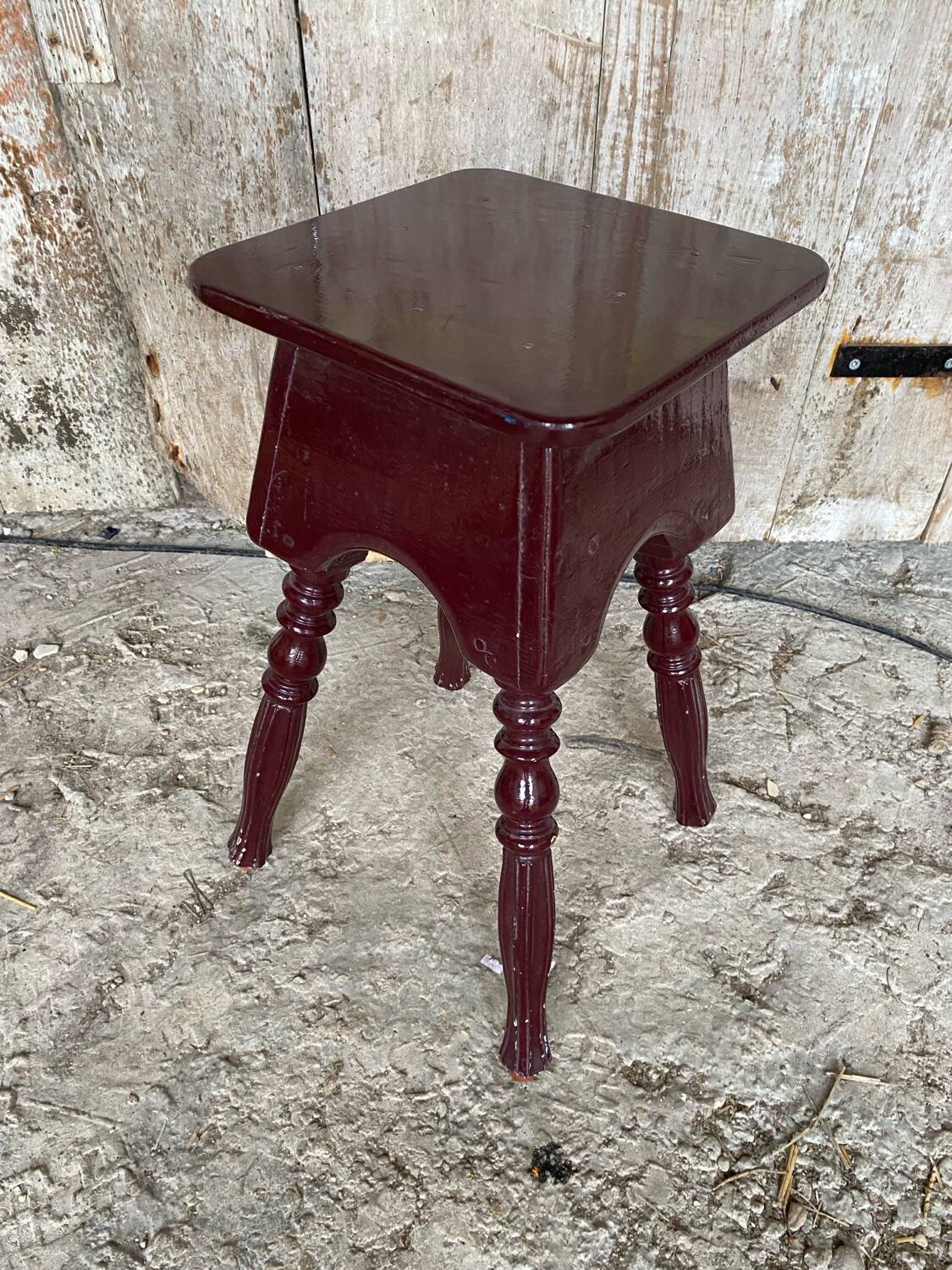 Vintage Bordeaux Turned Legs Wooden Stool #D546