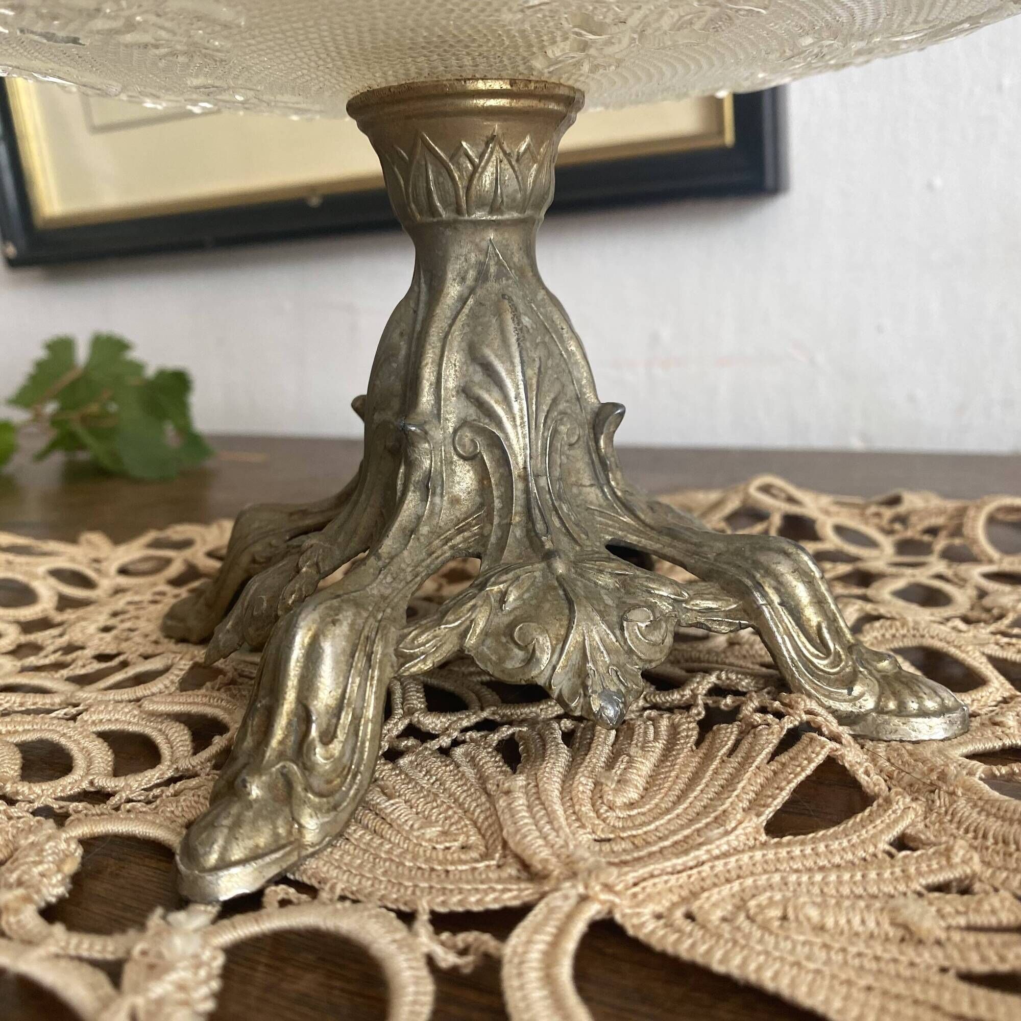 Antique footed bowls, early 20th century compotiers.
