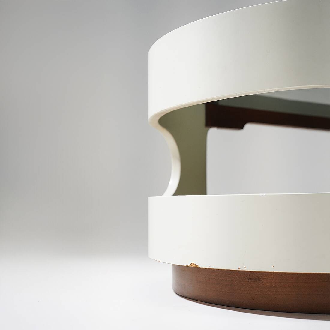 Table basse en bois et en verre de l'ère spatiale, années 1970