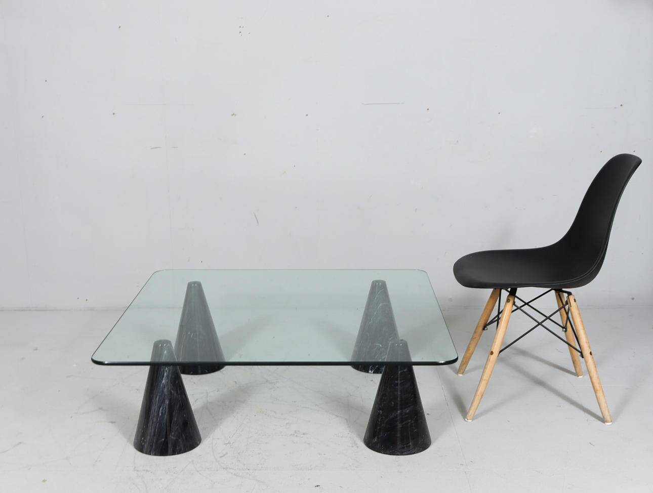 Massimo/Lella Vignelli. In the style of. Coffee table, marble, Italy, 1980s.