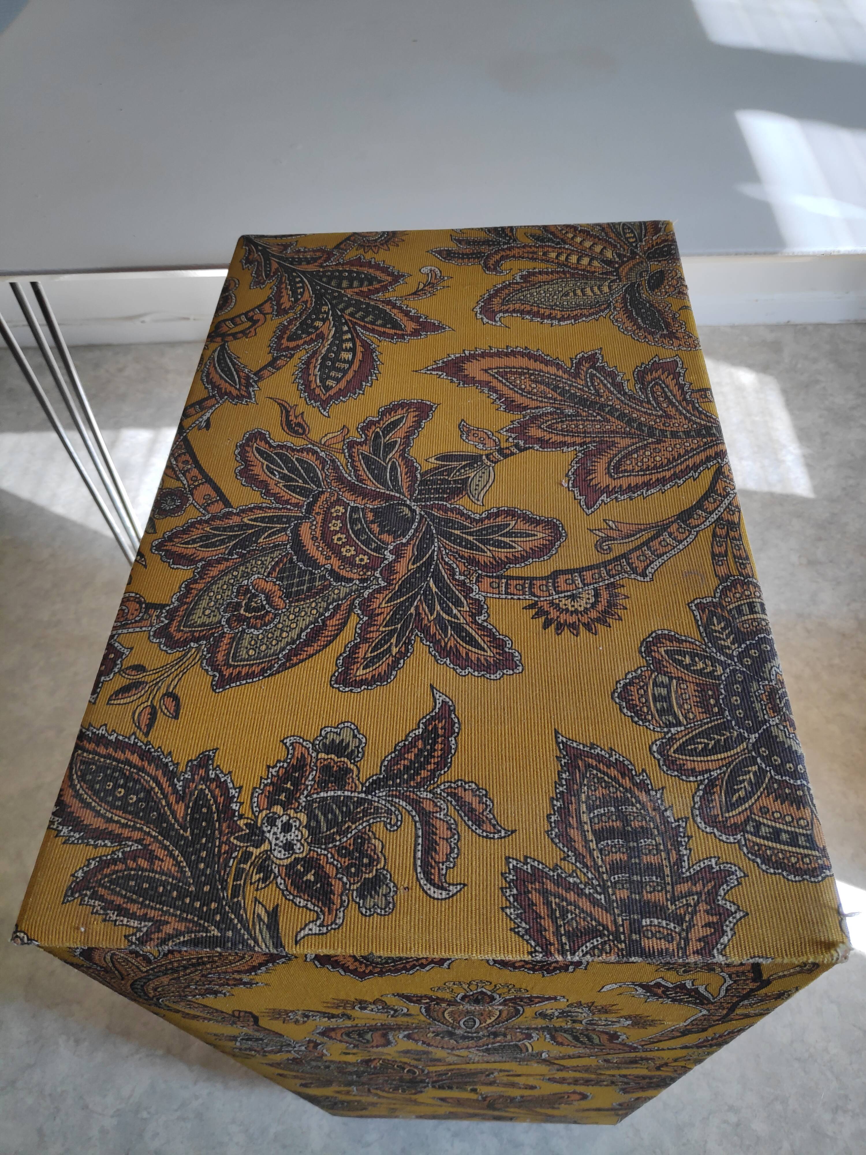 Meuble tissu vintage 5 tiroirs entièrement doublés tissu et papier