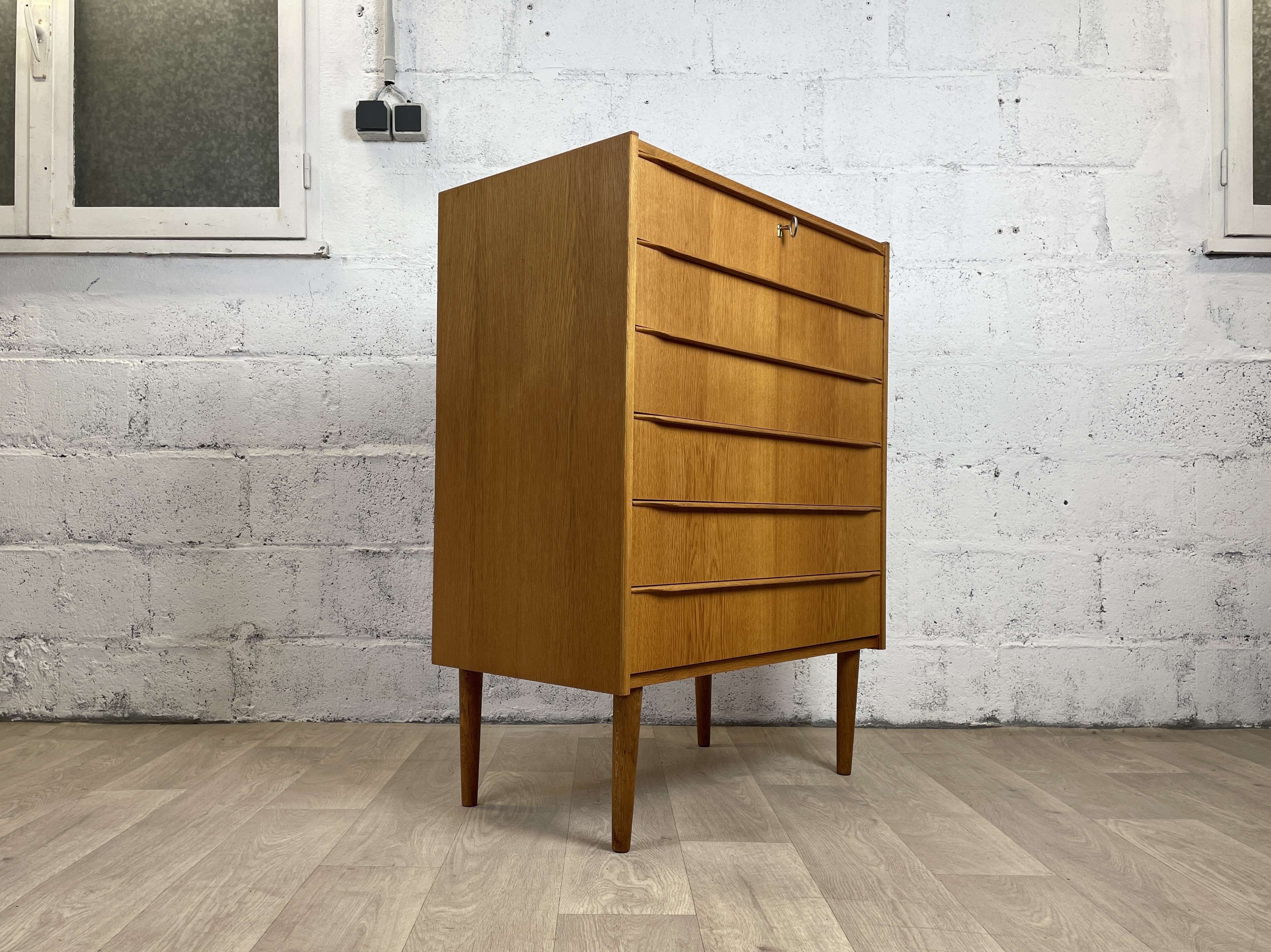 Scandinavian chest of drawers 6 vintage oak drawers, 60s
