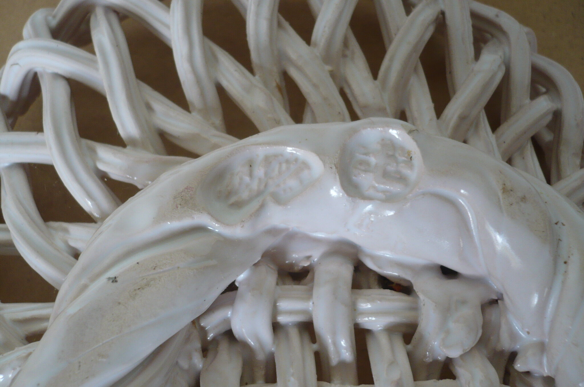 Malicorne ceramic fruit dish