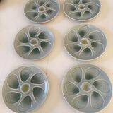 Six Salins oyster plates