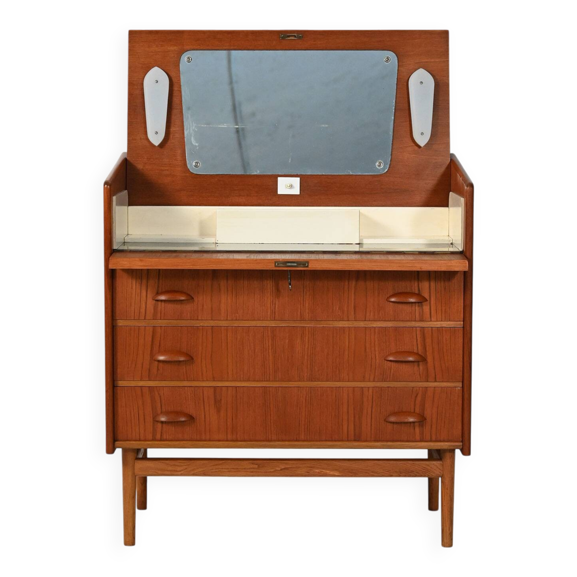 Scandinavian teak vanity chest, 1950s/60s