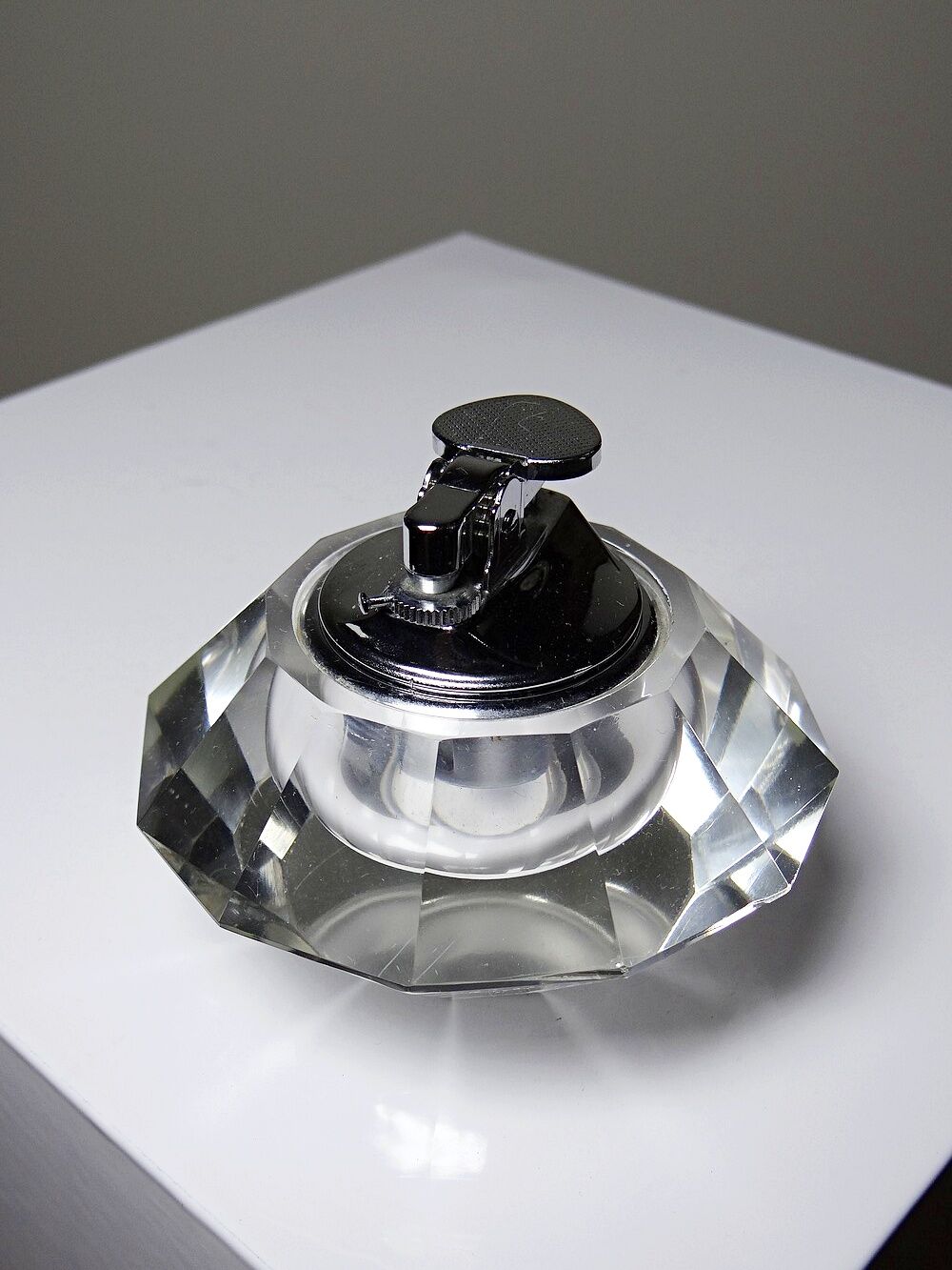 Vintage table lighter in Murano crystal, attributed to Antonio Imperatore, 70s.