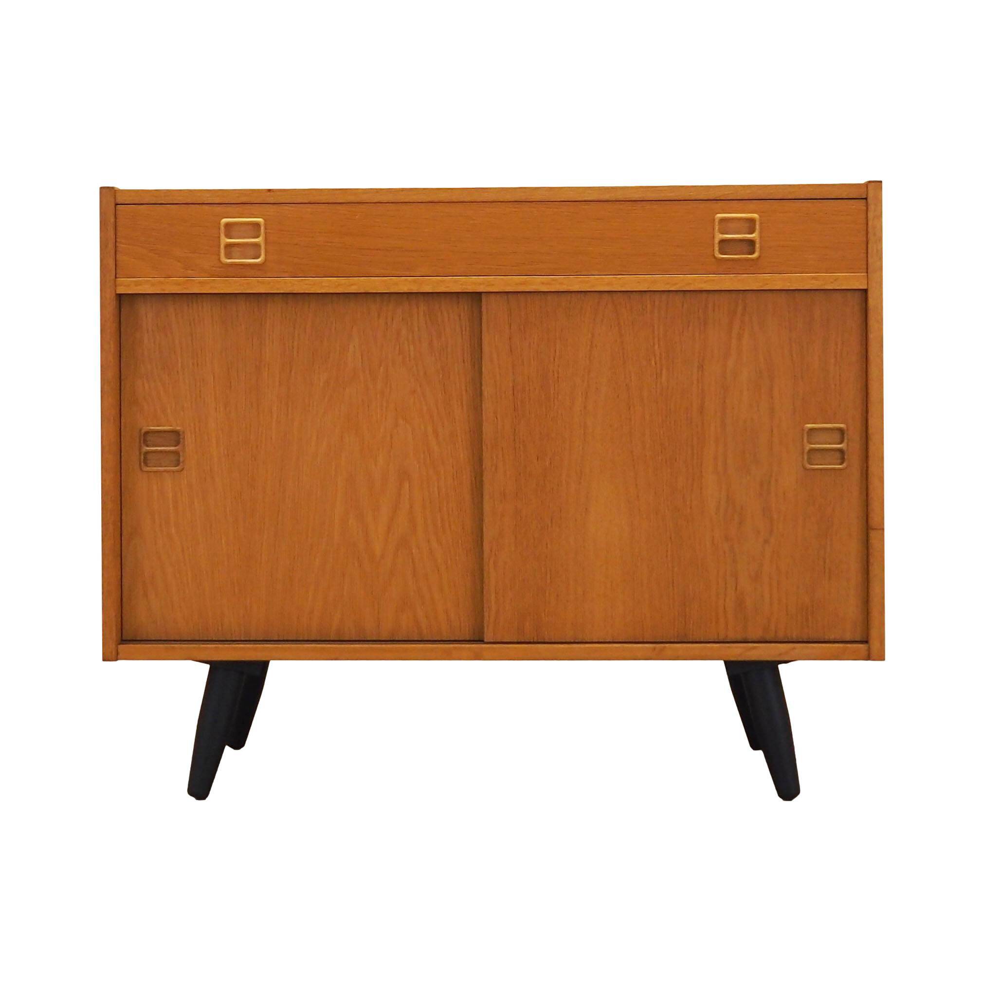 Meuble en frêne, design danois, années 1960, production : Danemark