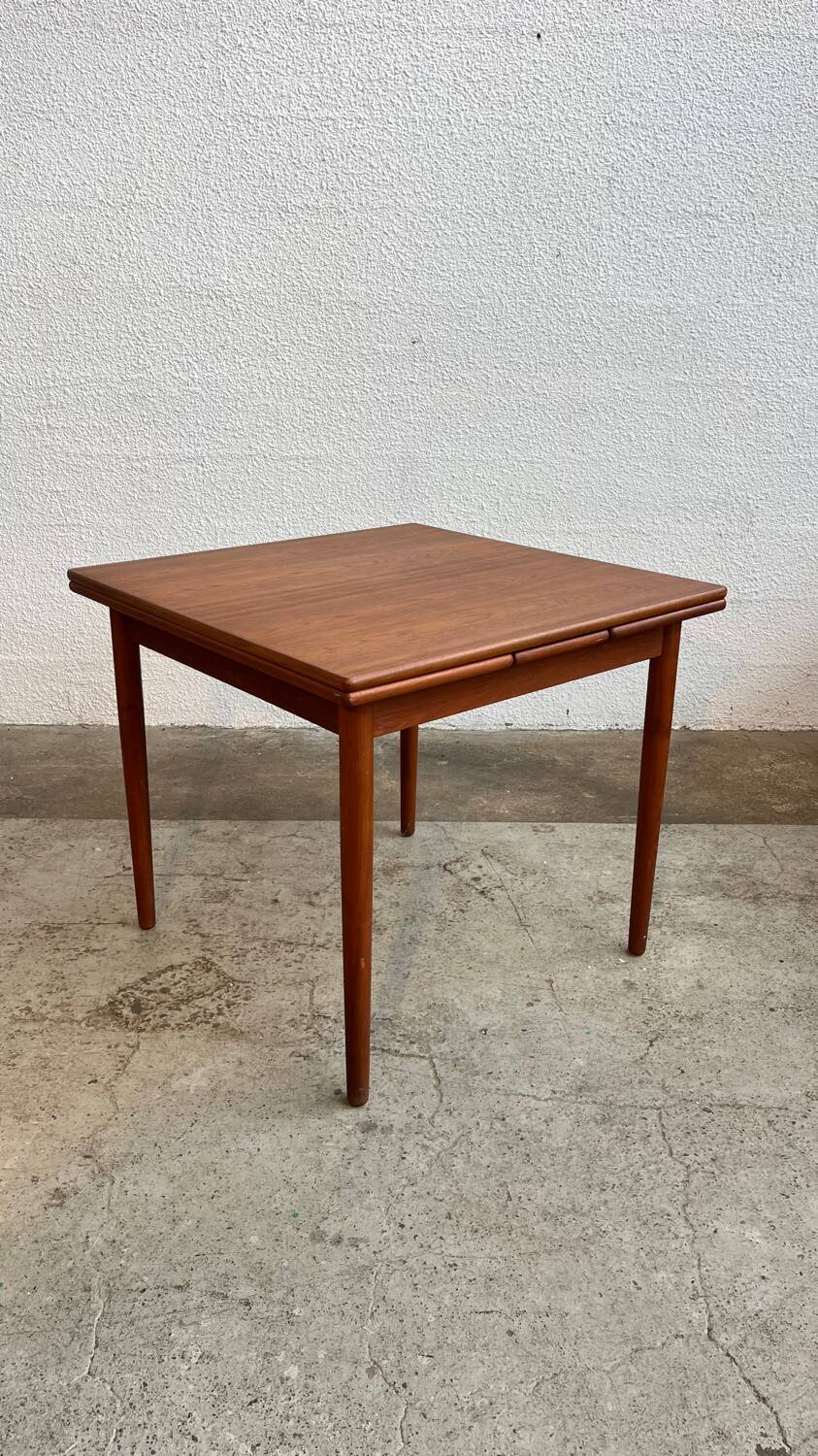 Table scandinave avec rallonges