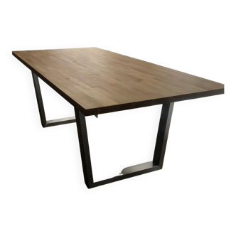 Industrial table