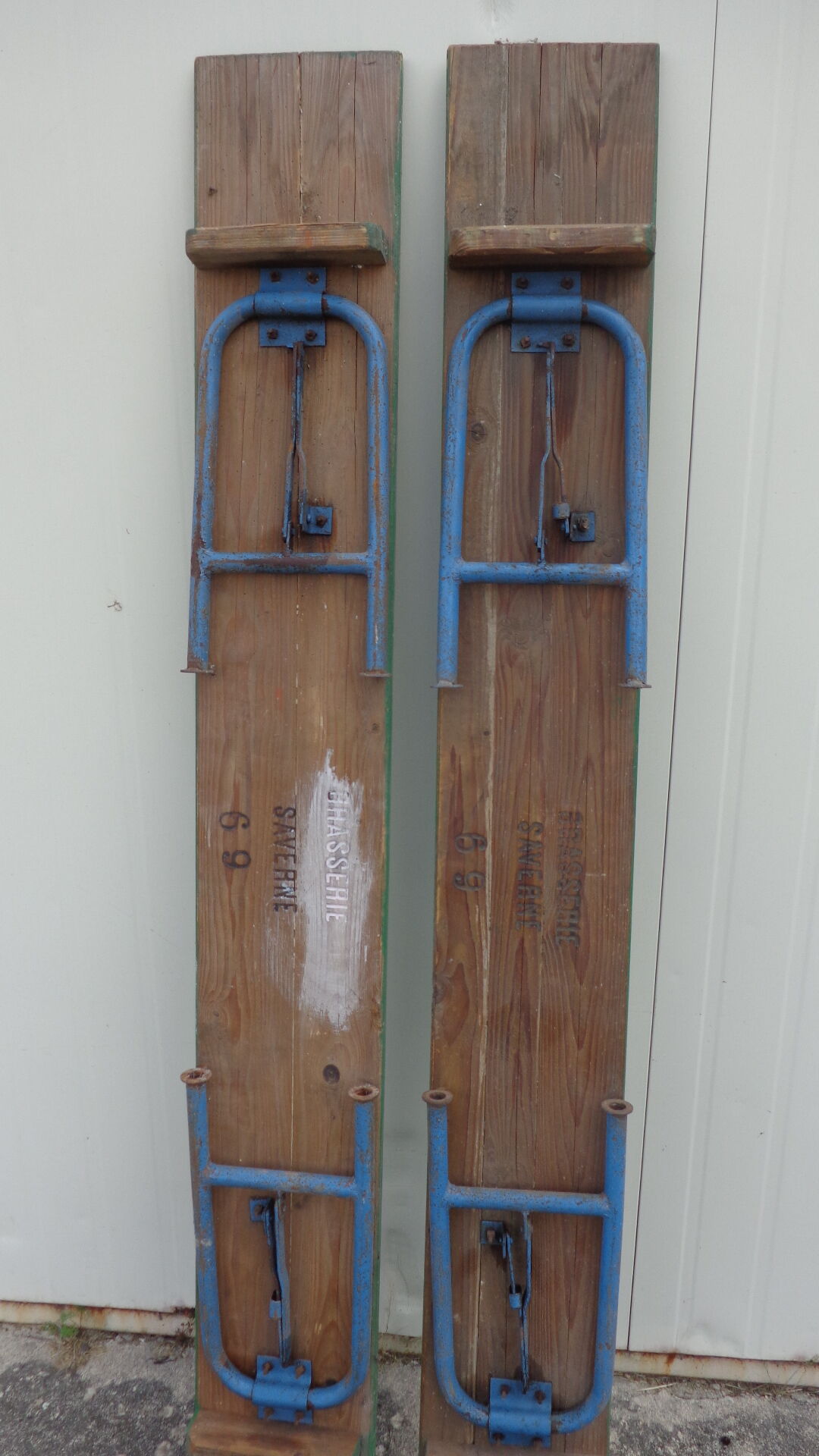 2 brewery folding benches