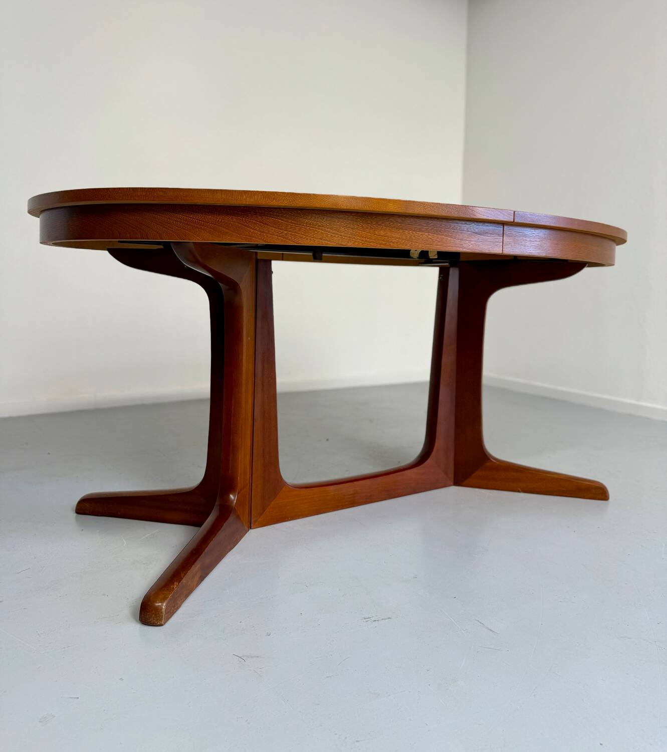 Baumann dining table in rosewood wood, 70s design