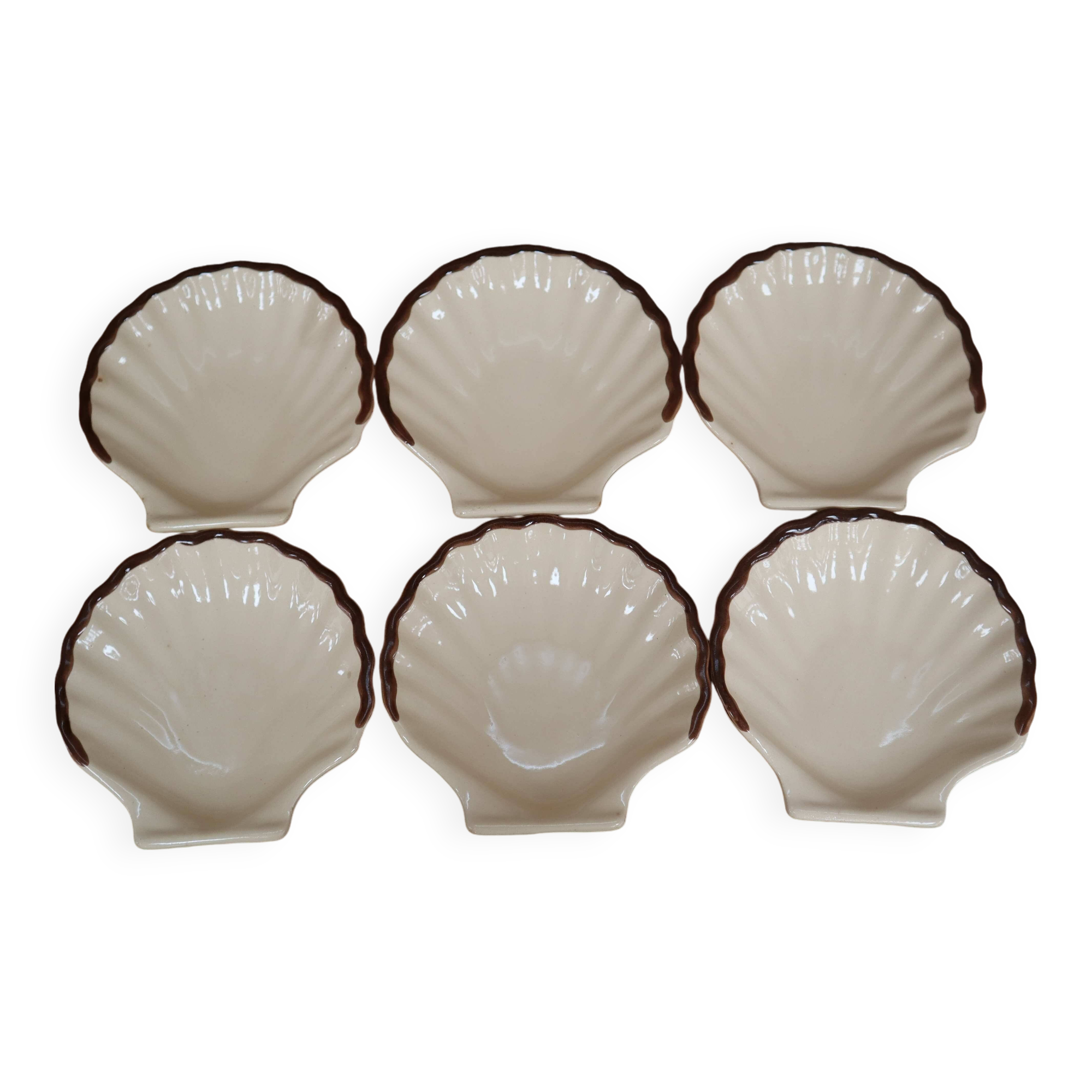 6 Emile Henry ceramic shell bowls
