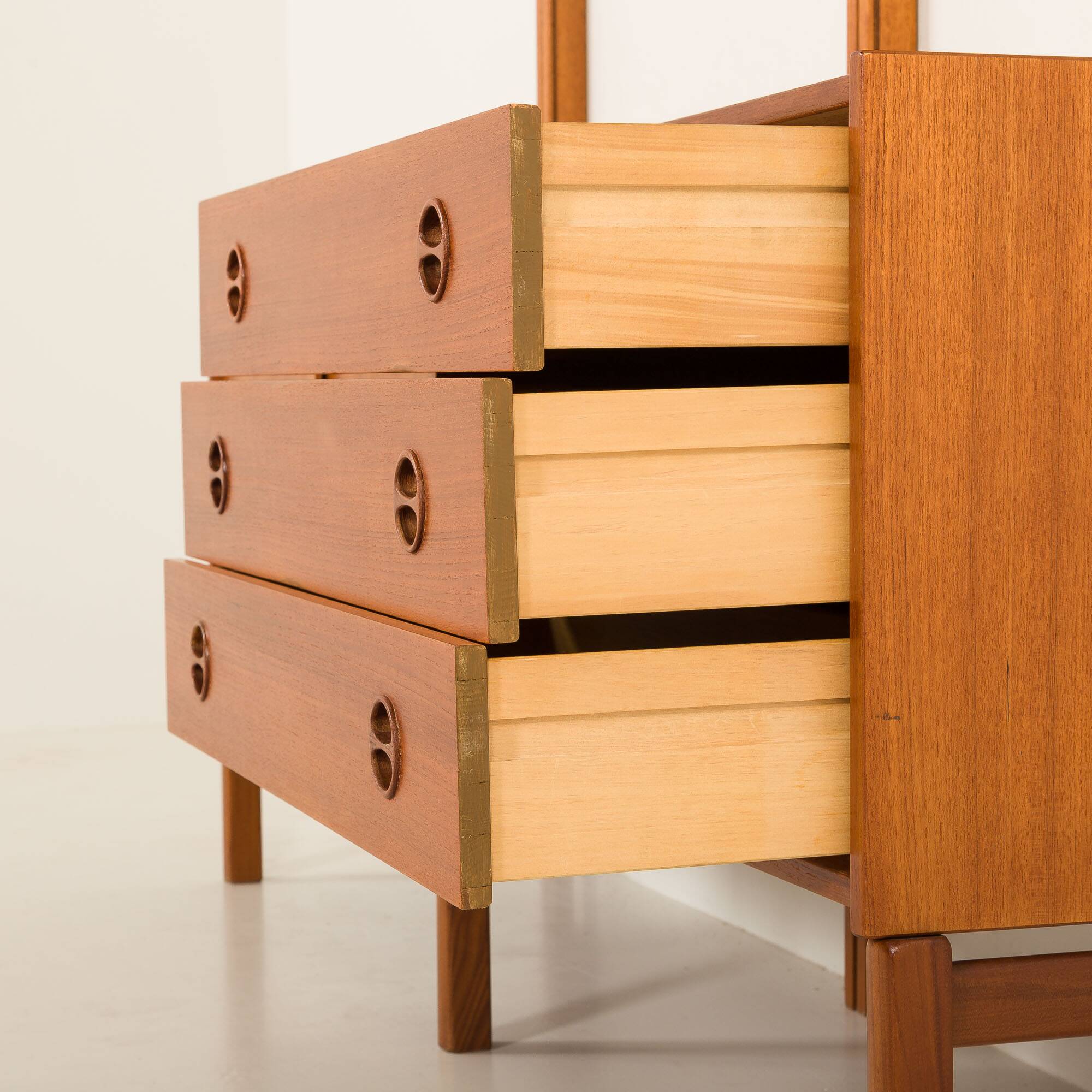 Scandinavian free standing wall unit by Sven Andersen, Norway, 1960s
