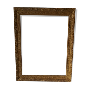 Cadre en bois doré sculpté