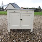 Old low Parisian sideboard in white wood