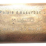 Gilded bronze pocket tray, signed Max Le Verrier: The attack of the chariot by the lions