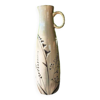 Ceramic vase