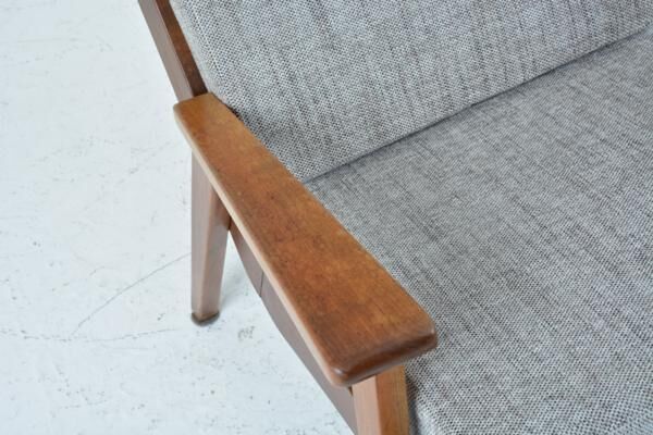 Chair model lotus designer Rob Parry edited by Gelderland