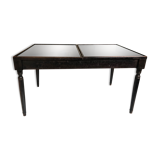 Table basse en bois découpé
