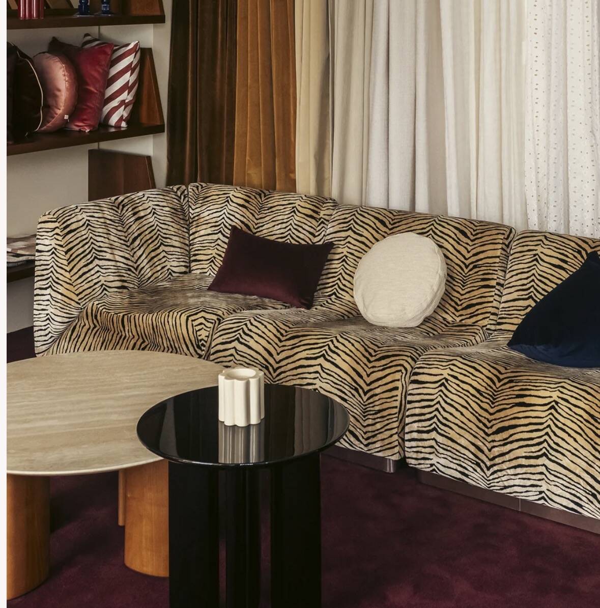 Round canapé - socialite family - tiger
