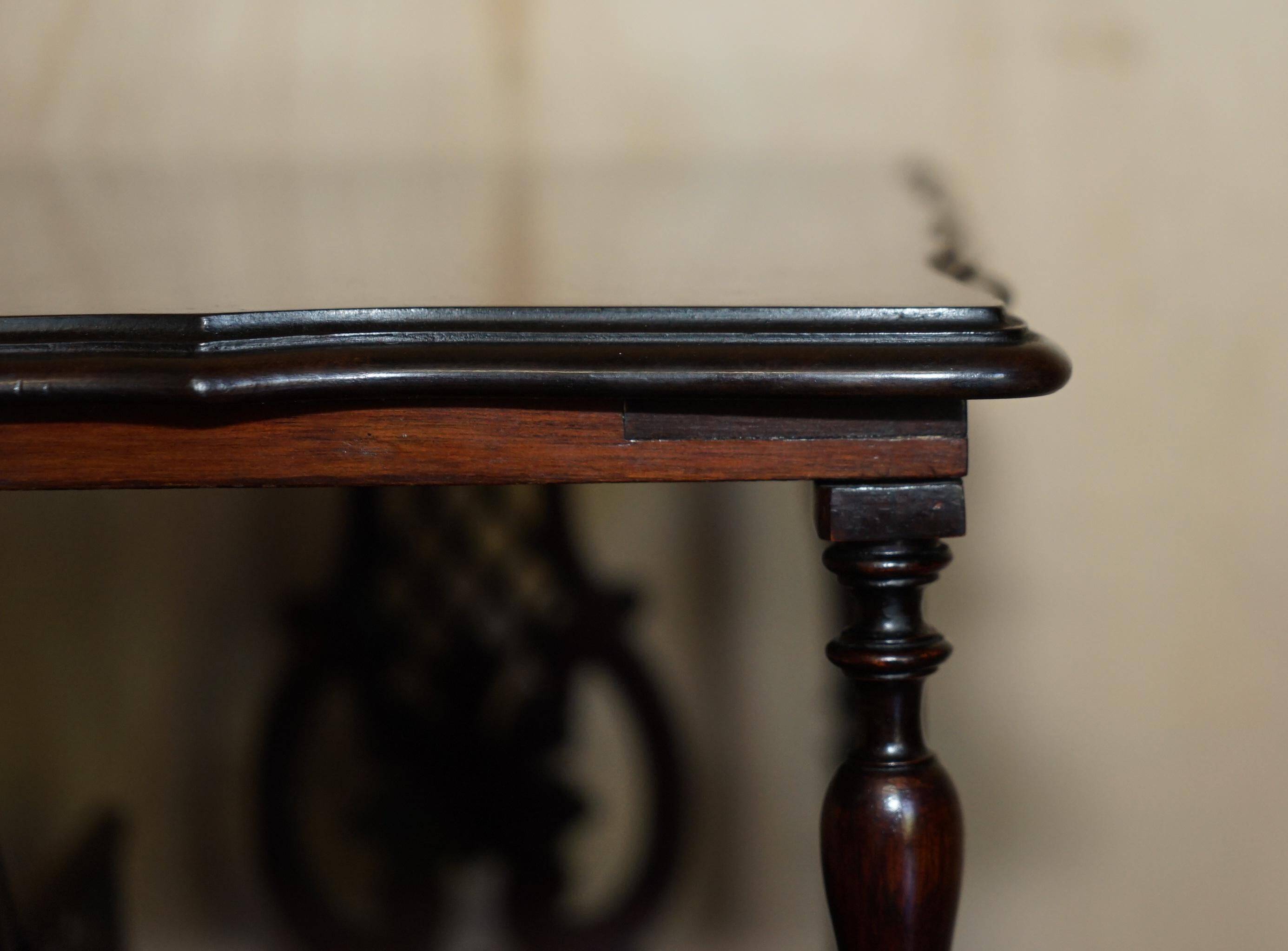 Bibliothèque tournante victorienne en bois dur