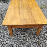 Old coffee table 125/77cms